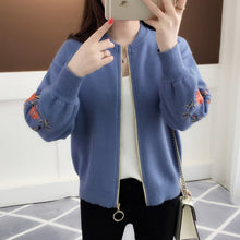 Load image into Gallery viewer, of new fund of 2019 autumn outfit embroidered with a han edition zipper sweater knit cardigan loose women&#39;s female
